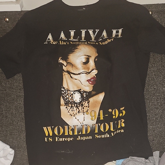 Aaliyah Black Concert Tee - Picture 1 of 3